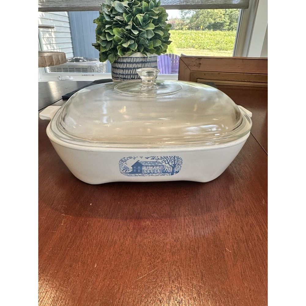 Vintage Corning Ware Amana Radarange Browning Skillet with Pyrex‎ P10-C-1 Lid